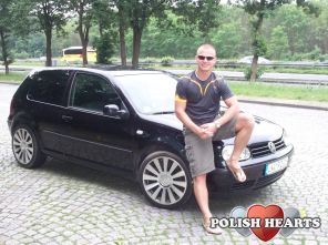 Jak się nie ma co się lubi to się lubi co się ma :p