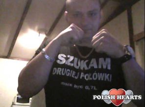szukam miłej sympatycznej dziewczyny ,która tak jak ja chce stworzyć trwały związek,oparty na miłości wiernosci i zaufaniu-myślisz tak jak ja daj znać