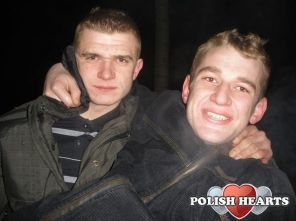 Po prawej mój brat w sylwestra 10 ;p