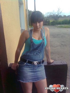 Żyję tym co czuję z życia biorę to co mi smakuję.....
