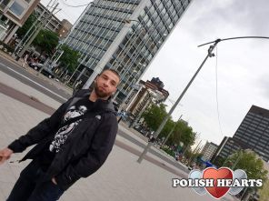 Szukam poważnego związku z normalną cichą kobieta +35