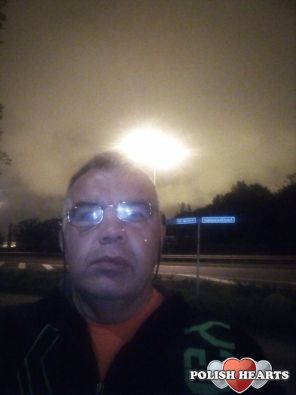 Piotr z Warszawy 46lat 